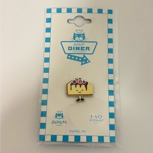 Jellycat NY Cheesecake Pin